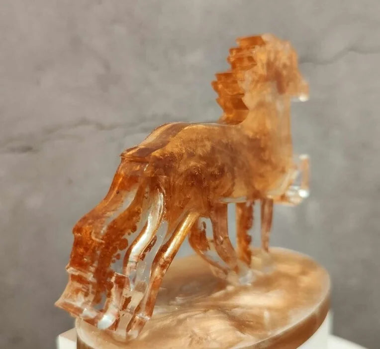 Amber-tölter small and compact