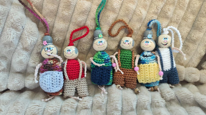 🧶 Worry Worms Grandma &amp; Grandpa – A touch of grandparent love to hold on to — Grandma dark pink