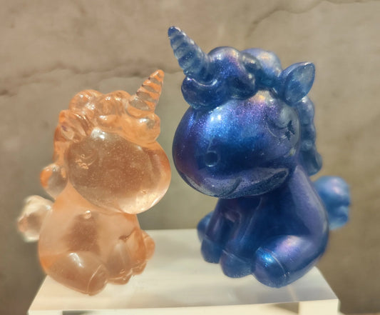 Magisches Einhorn-Duo aus Epoxidharz