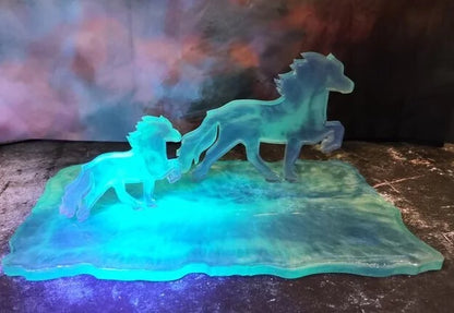 Set of 2 Ice Night Tölters – UV-luminous Icelandic horse decorations
