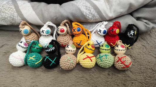 🧿 Kleines Voodoo – Sorgenwürmchen mit mystischem Charme — Voodoo 1