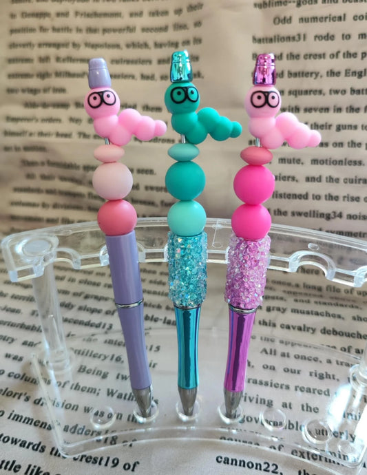 🤓 Wissen trifft Witz – Der Würmchenkugelschreiber mit Brille